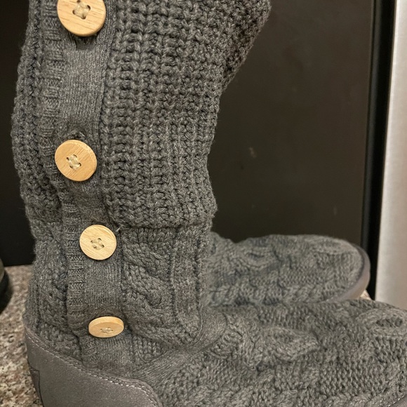 COPY - COPY - COPY - COPY - Ugg Leland Boots - Picture 5 of 7